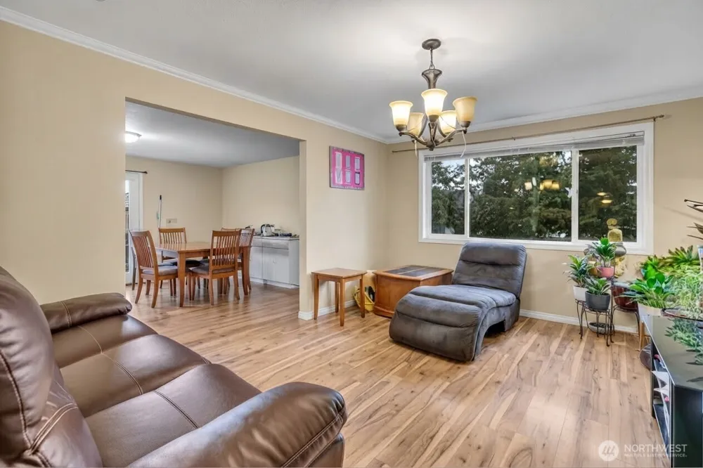 3210 Scenic Drive SE Auburn, WA 98092
