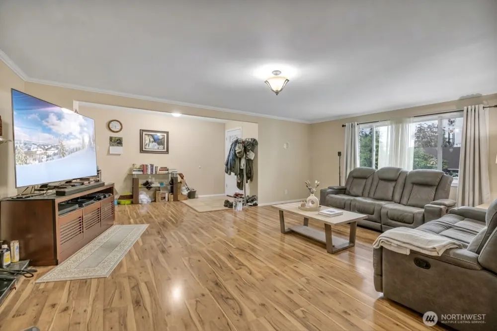 3210 Scenic Drive SE Auburn, WA 98092