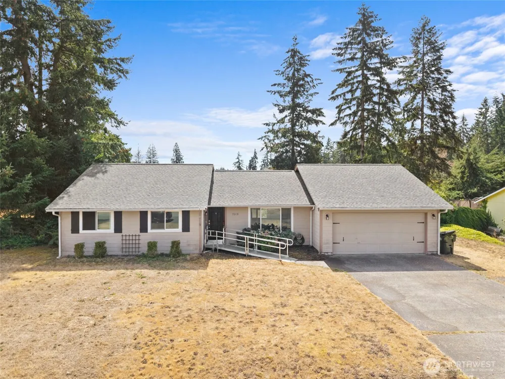 7015 Tolmie Drive NE Olympia, WA 98516