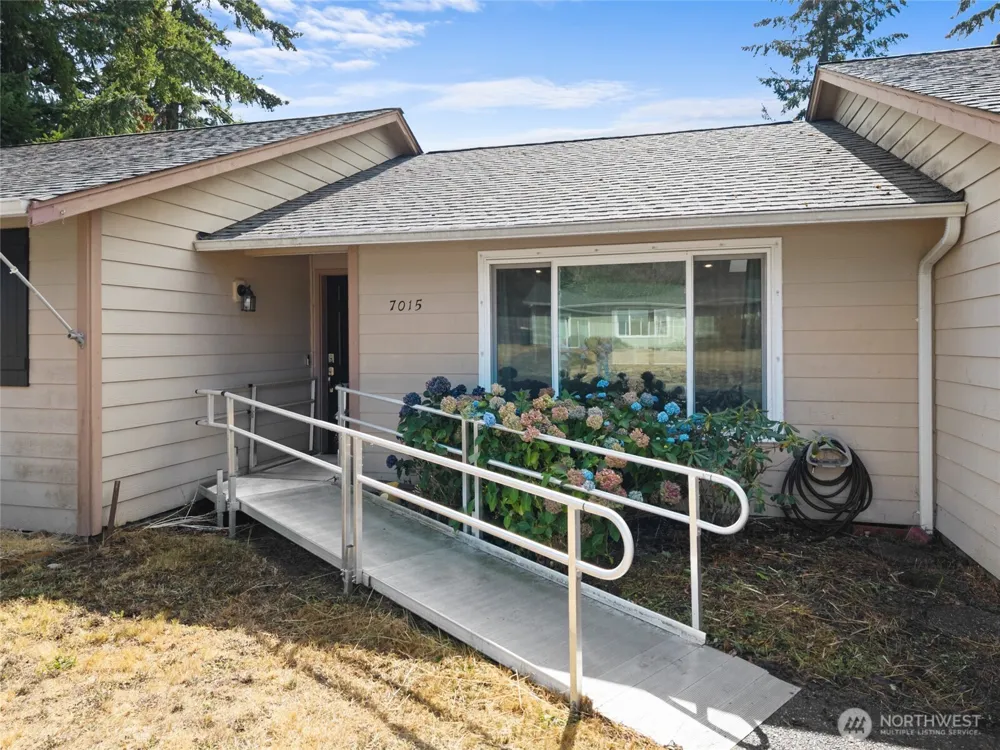 7015 Tolmie Drive NE Olympia, WA 98516
