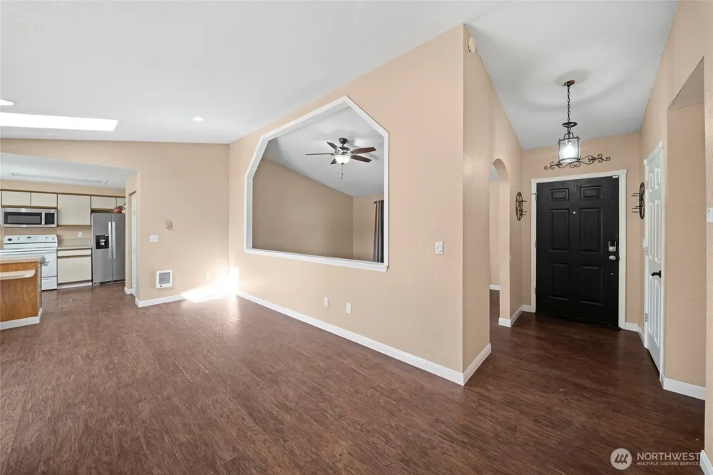 7015 Tolmie Drive NE Olympia, WA 98516