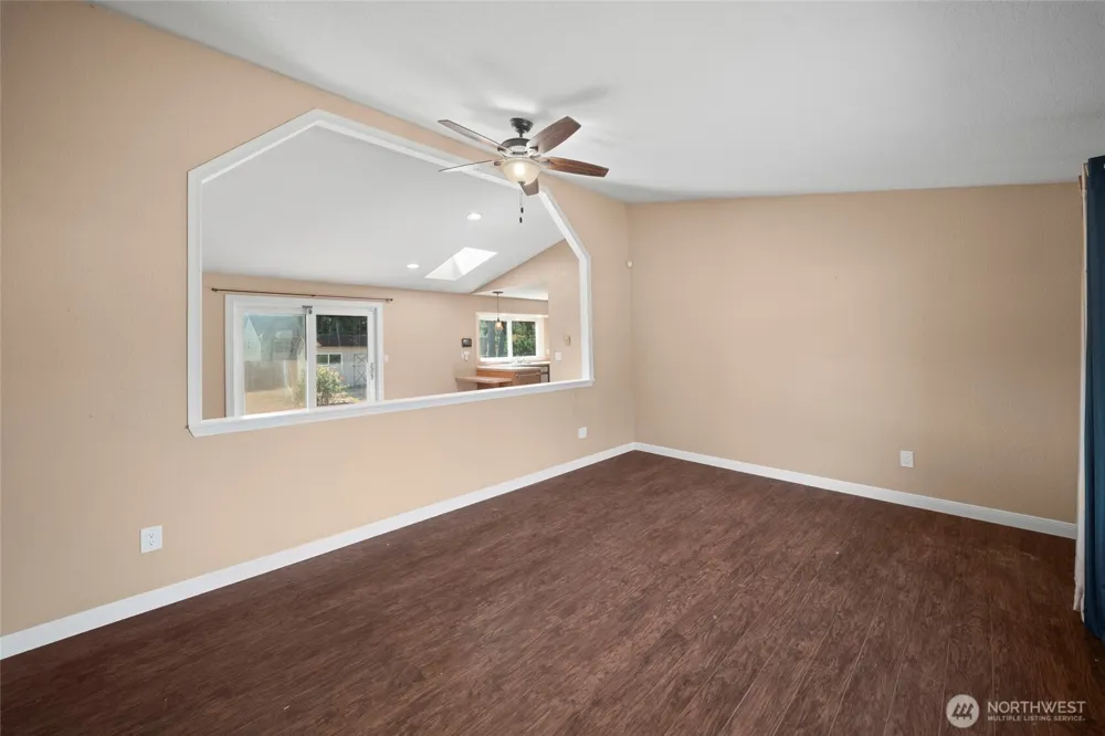 7015 Tolmie Drive NE Olympia, WA 98516