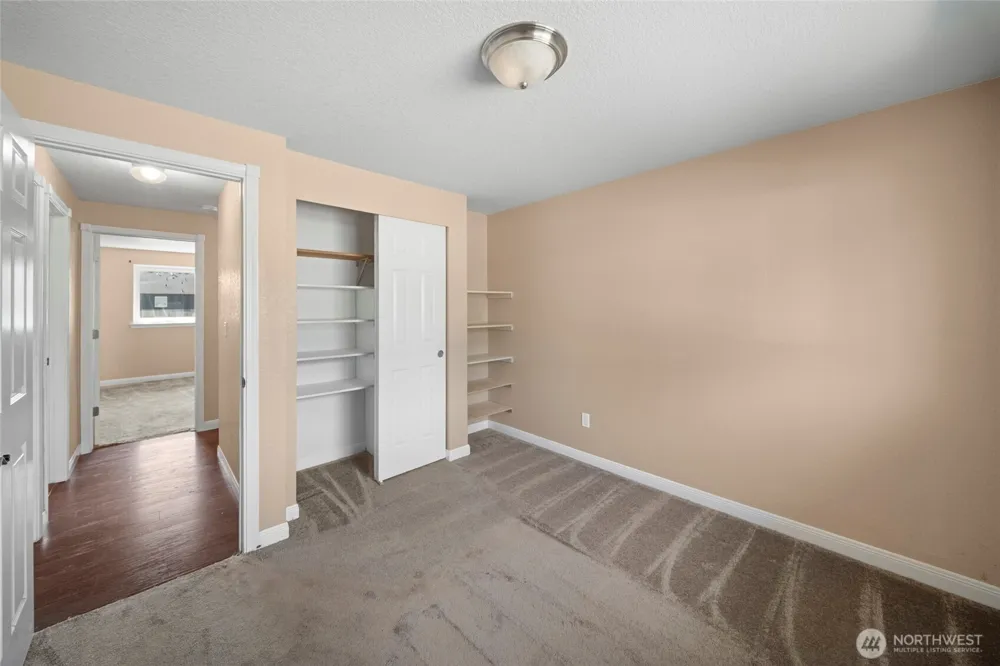 7015 Tolmie Drive NE Olympia, WA 98516