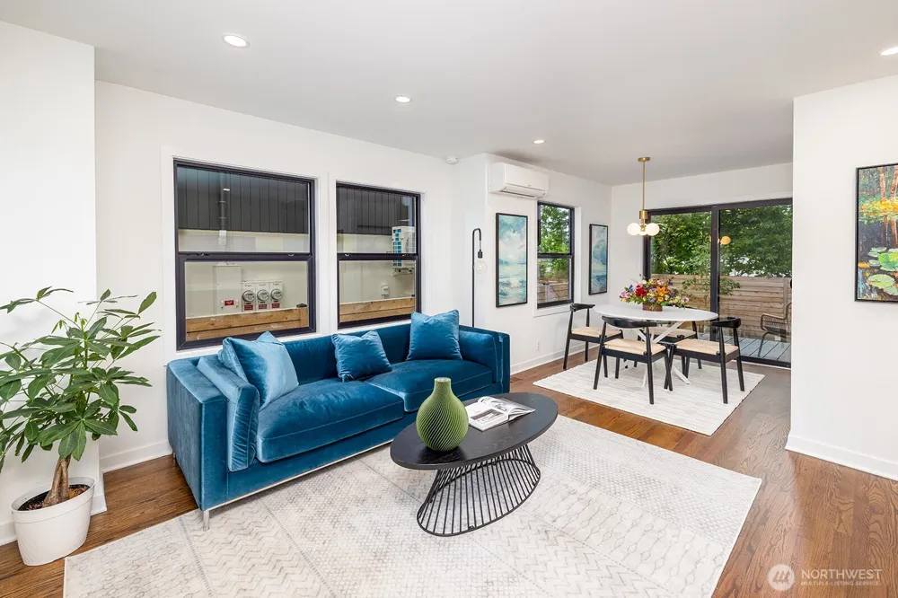 12054 20th Avenue NE Seattle, WA 98125