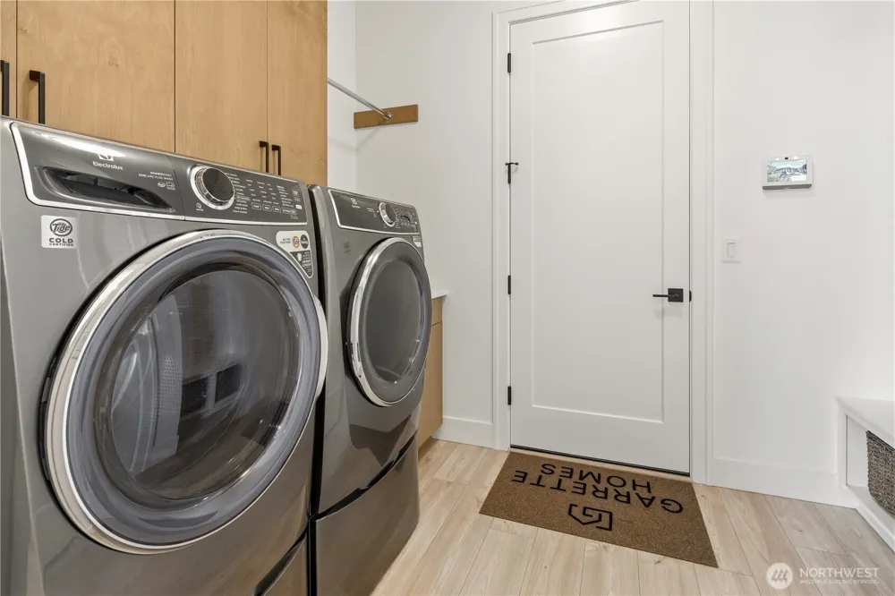 3643 101st Avenue NW #1 Gig Harbor, WA 98335