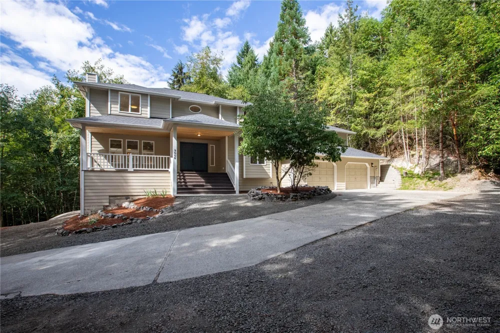 9008 Dana Drive NW Gig Harbor, WA 98332