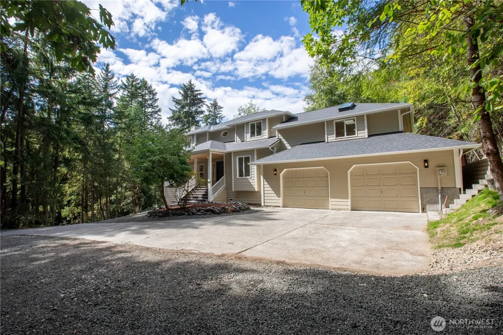 9008 Dana Drive NW Gig Harbor, WA 98332