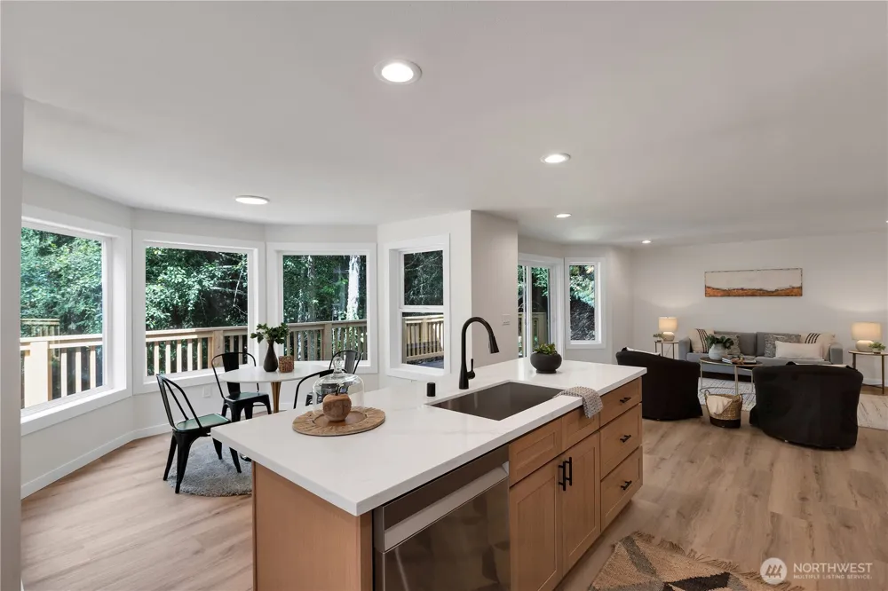 9008 Dana Drive NW Gig Harbor, WA 98332