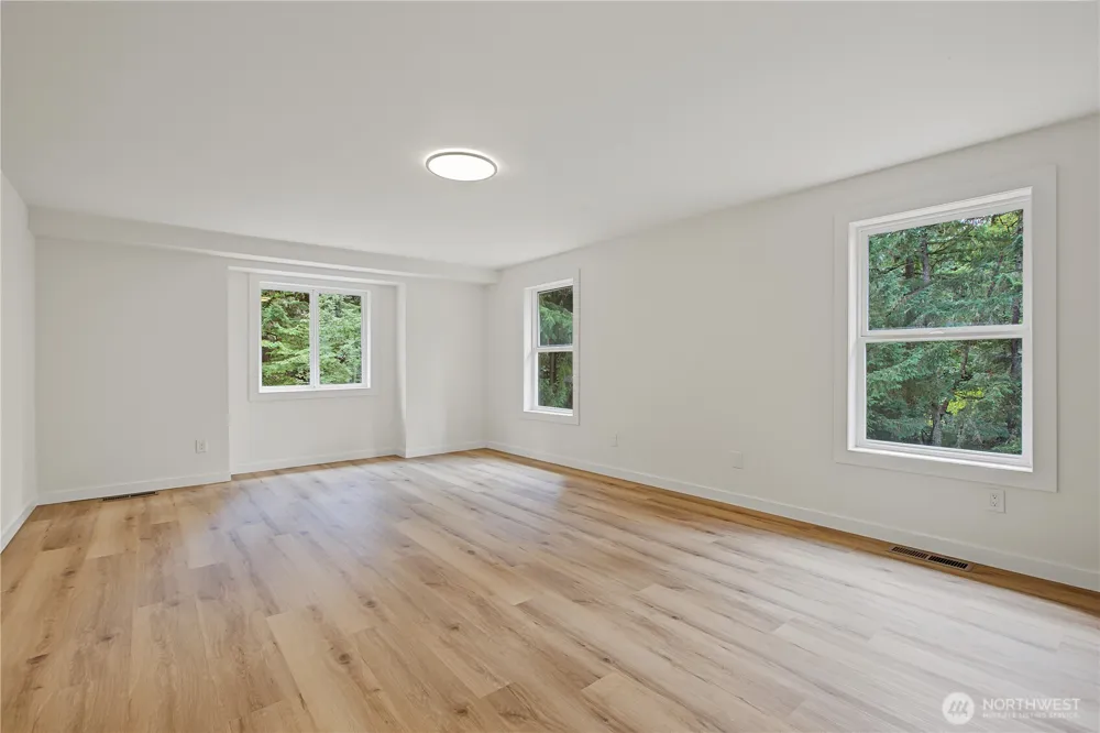 9008 Dana Drive NW Gig Harbor, WA 98332