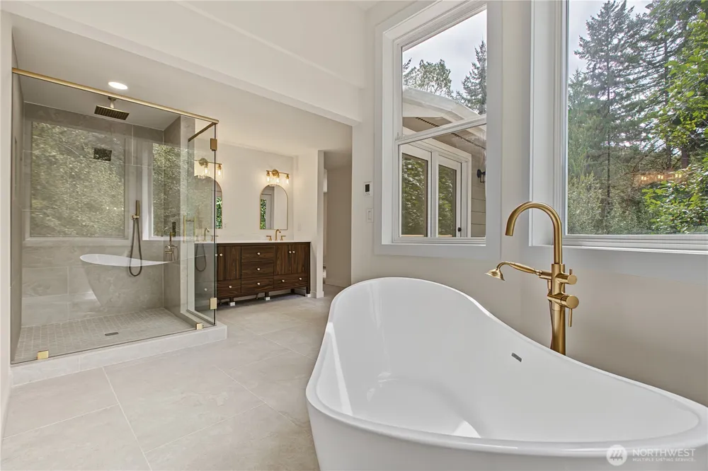 9008 Dana Drive NW Gig Harbor, WA 98332