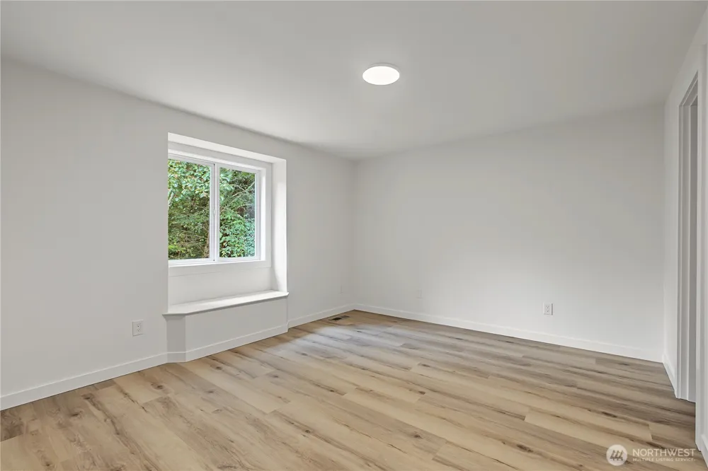 9008 Dana Drive NW Gig Harbor, WA 98332