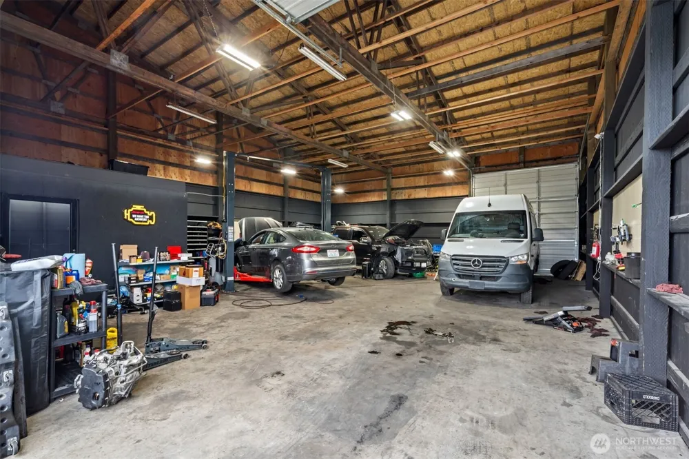 13315 Valley Avenue E Sumner, WA 98390
