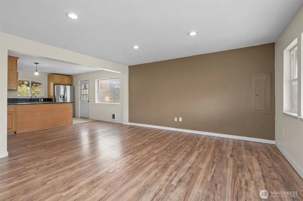 13315 Valley Avenue E Sumner, WA 98390