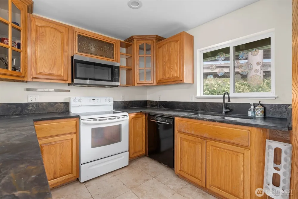 13315 Valley Avenue E Sumner, WA 98390