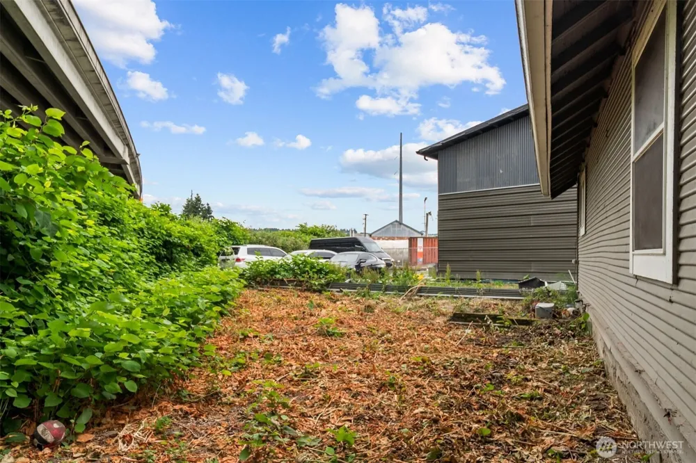 13315 Valley Avenue E Sumner, WA 98390