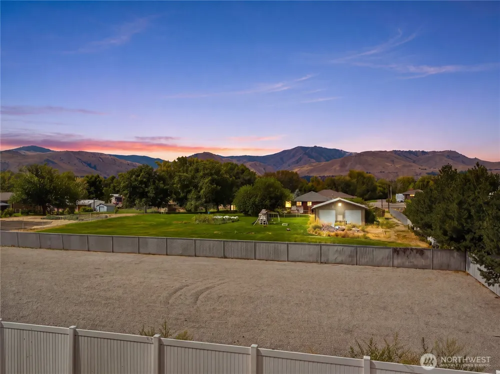 123 NW Porters Court East Wenatchee, WA 98801
