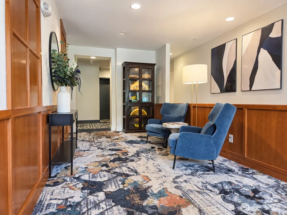 10045 NE 1st Street #124 Bellevue, WA 98004