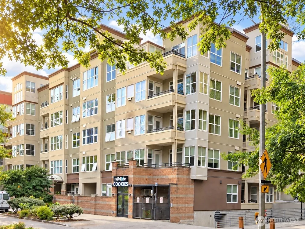 10045 NE 1st Street #124 Bellevue, WA 98004