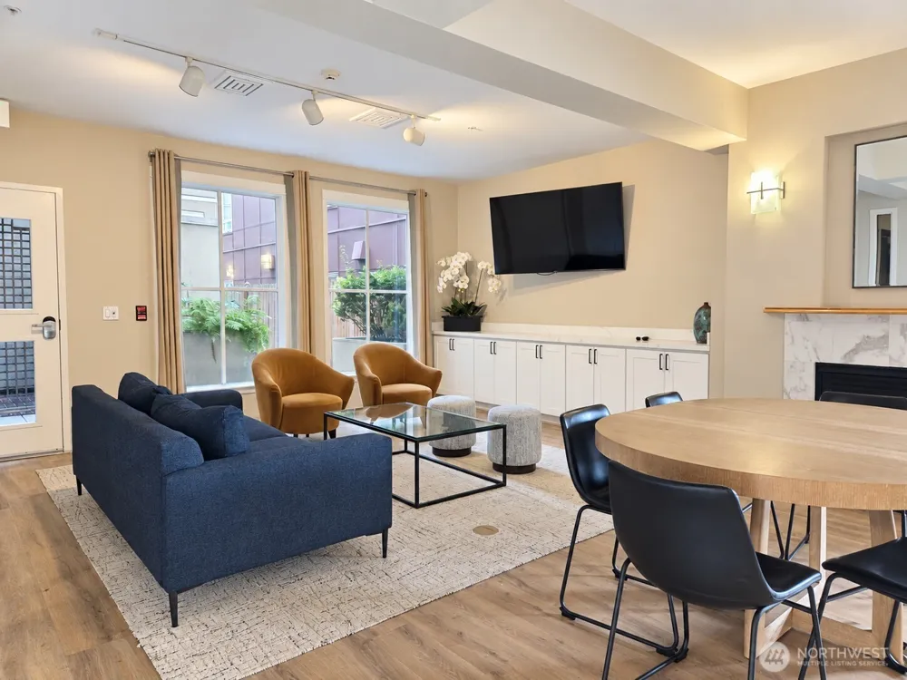 10045 NE 1st Street #124 Bellevue, WA 98004