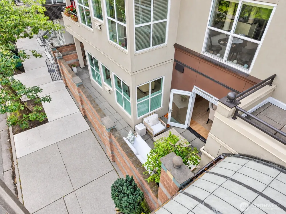 10045 NE 1st Street #124 Bellevue, WA 98004