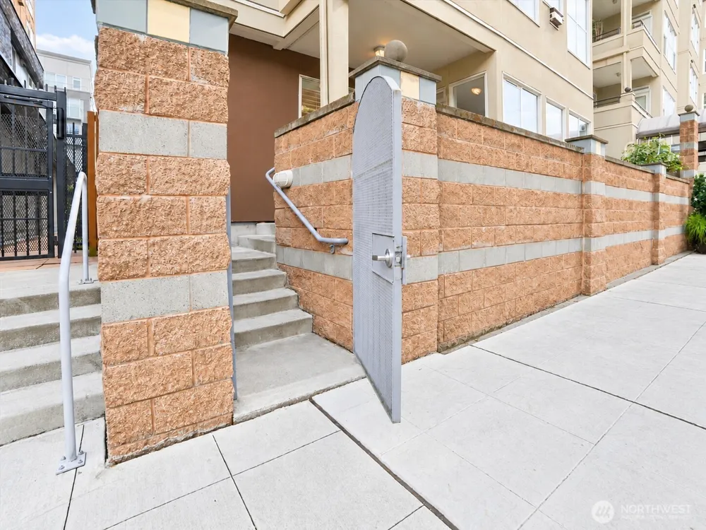 10045 NE 1st Street #124 Bellevue, WA 98004