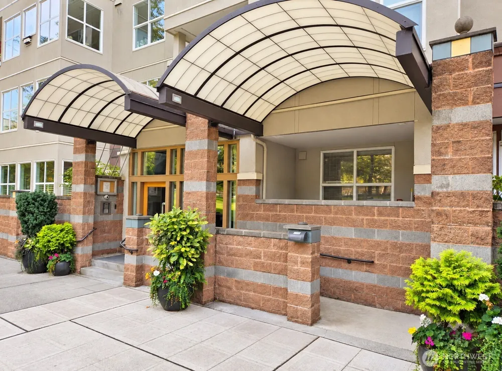 10045 NE 1st Street #124 Bellevue, WA 98004