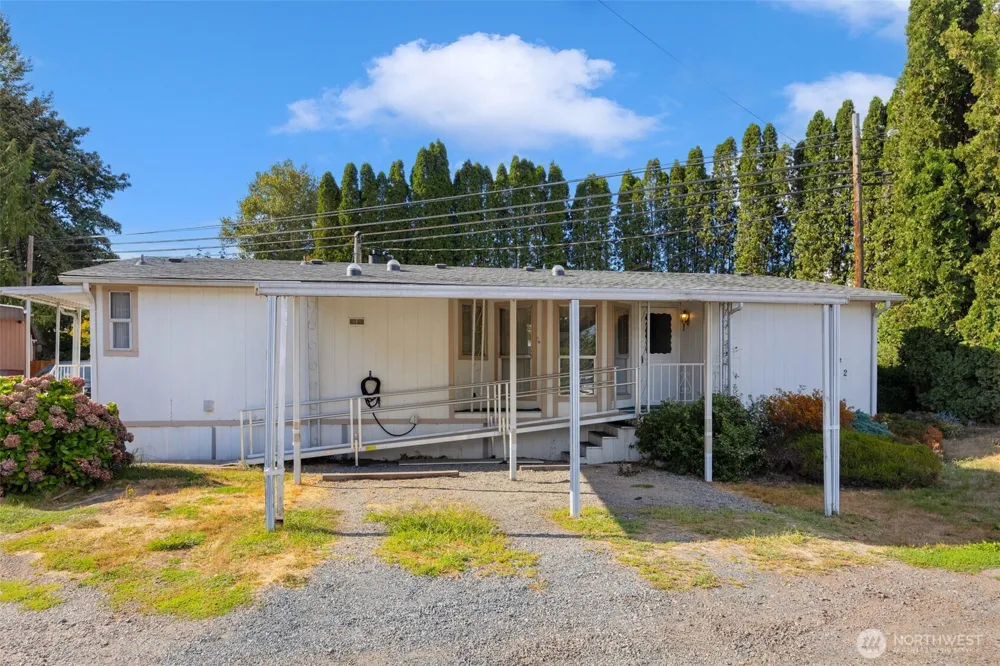 11100 92nd Street SE #2 Snohomish, WA 98290