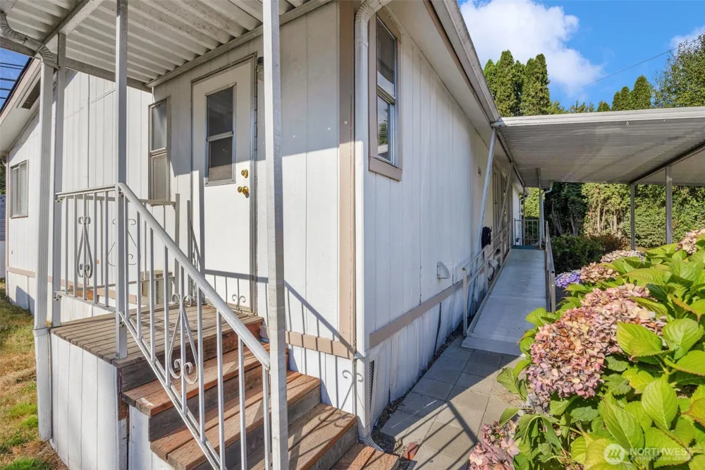 11100 92nd Street SE #2 Snohomish, WA 98290