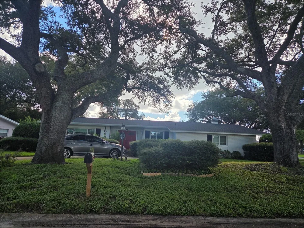 1333 WOODCREST AVENUE Clearwater, FL 33756