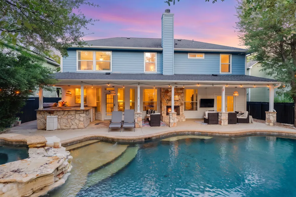 9520 Prescott Drive Austin, TX 78749