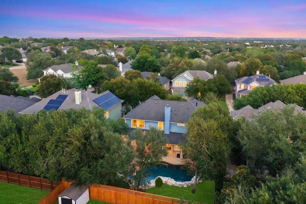 9520 Prescott Drive Austin, TX 78749