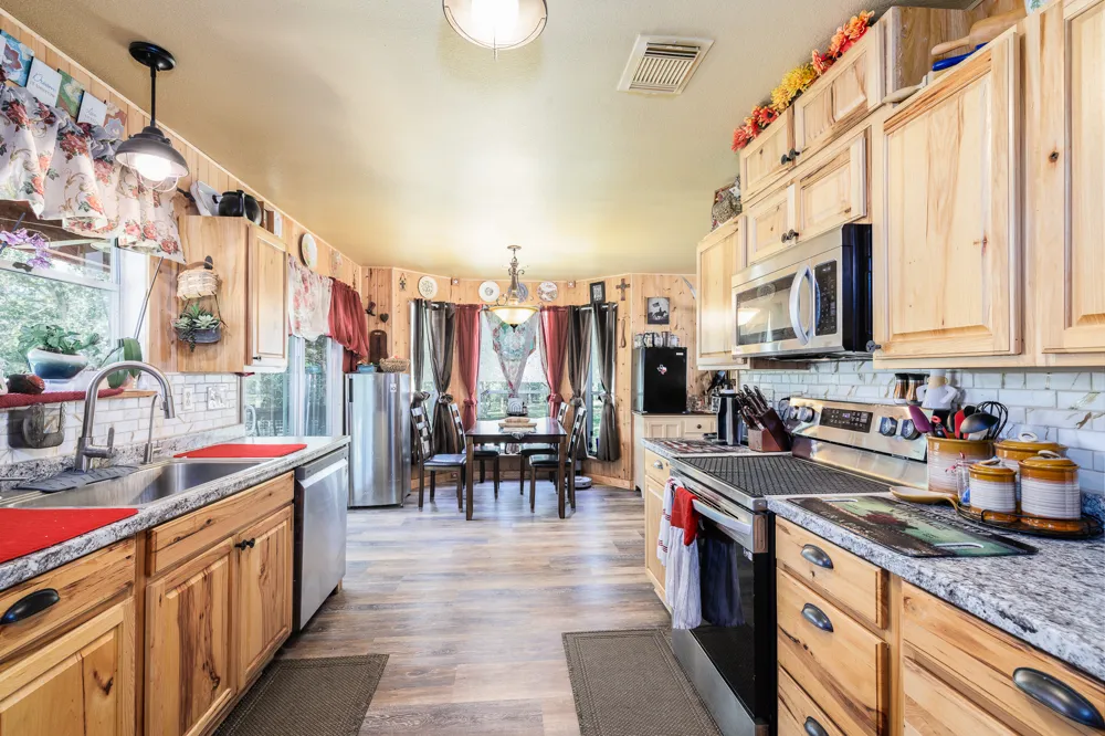 611 Wilson Road Red Rock, TX 78662