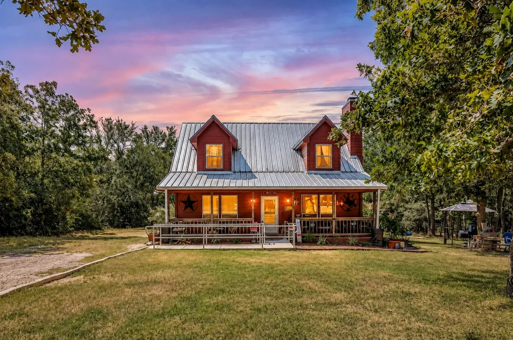 611 Wilson Road Red Rock, TX 78662