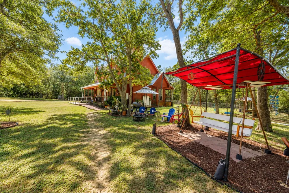 611 Wilson Road Red Rock, TX 78662