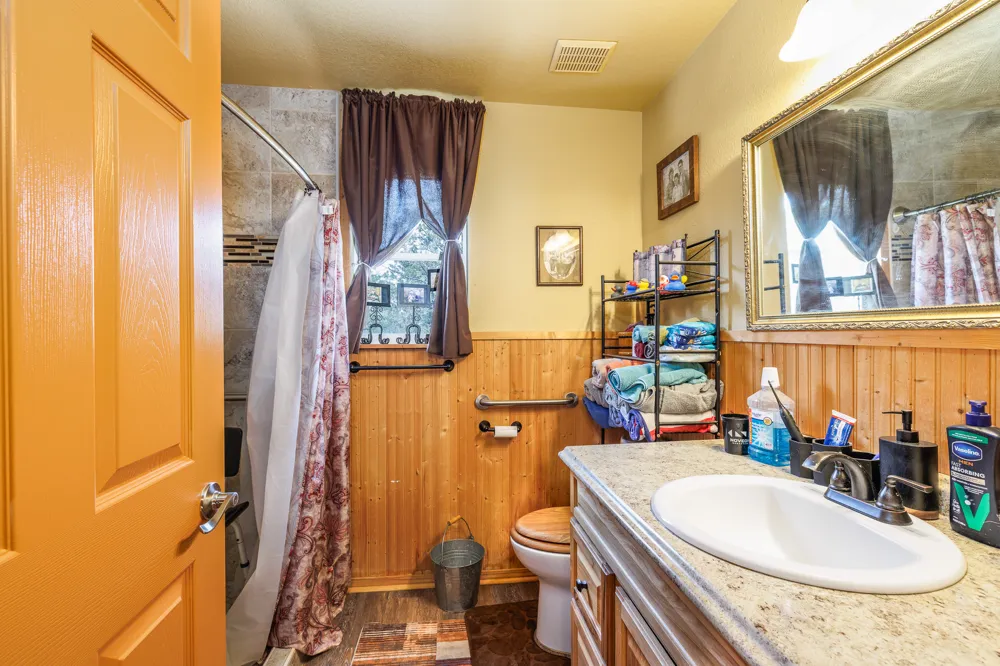 611 Wilson Road Red Rock, TX 78662