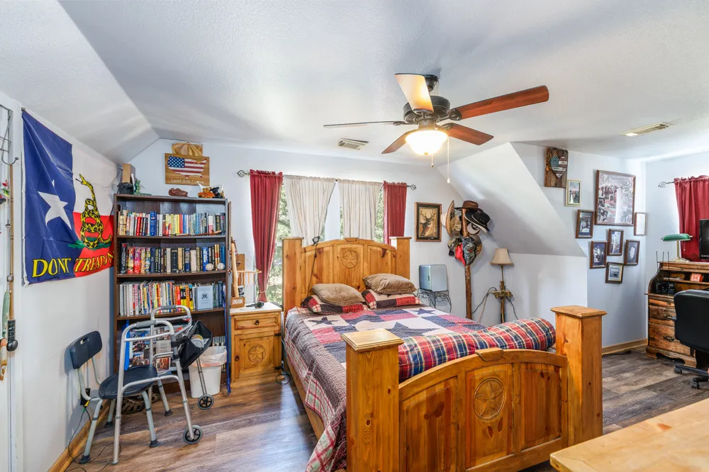611 Wilson Road Red Rock, TX 78662