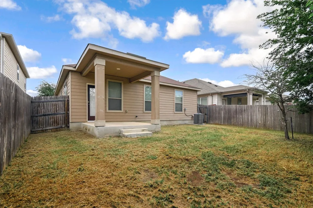 7343 Bluebonnet Bay San Antonio, TX 78218