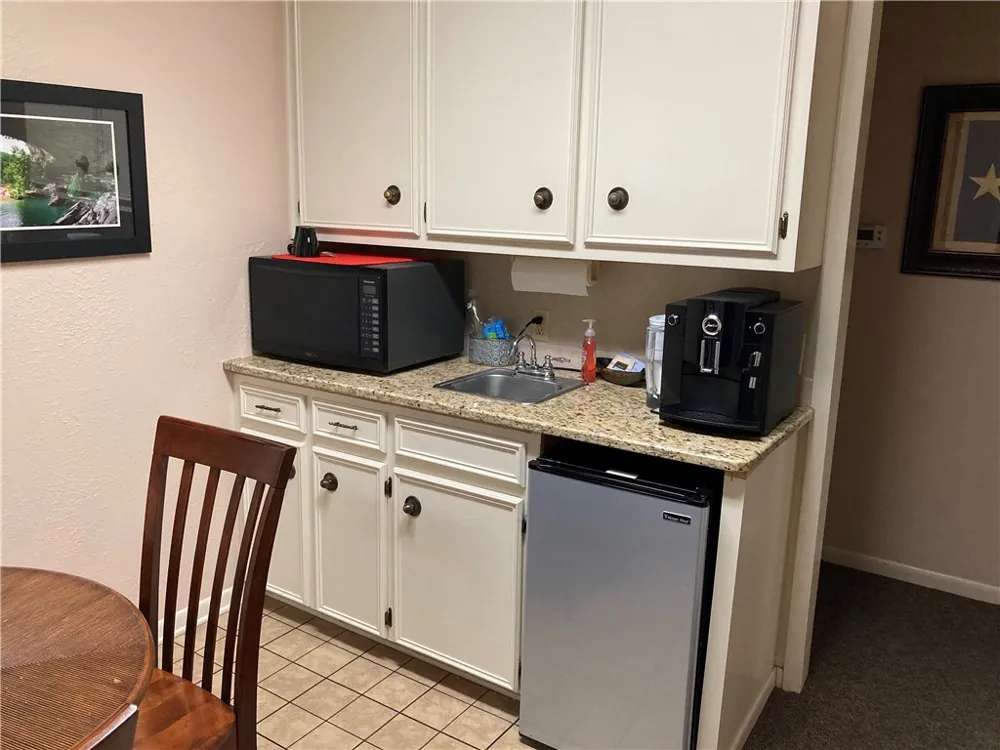 1801 Williams Drive Georgetown, TX 78628
