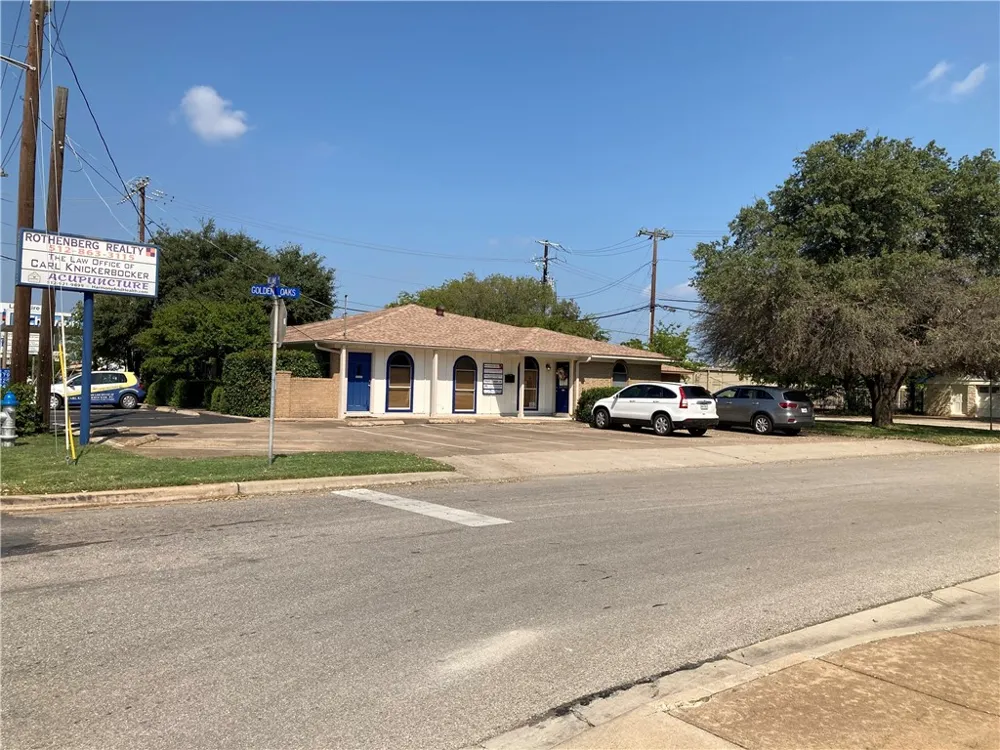 1801 Williams Drive Georgetown, TX 78628