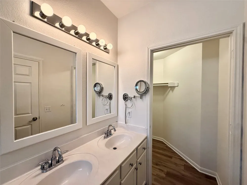 5320 Tower Trail Austin, TX 78723