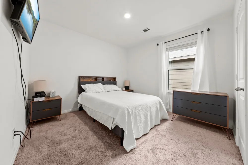 216 Wincanton Lane Jarrell, TX 76537