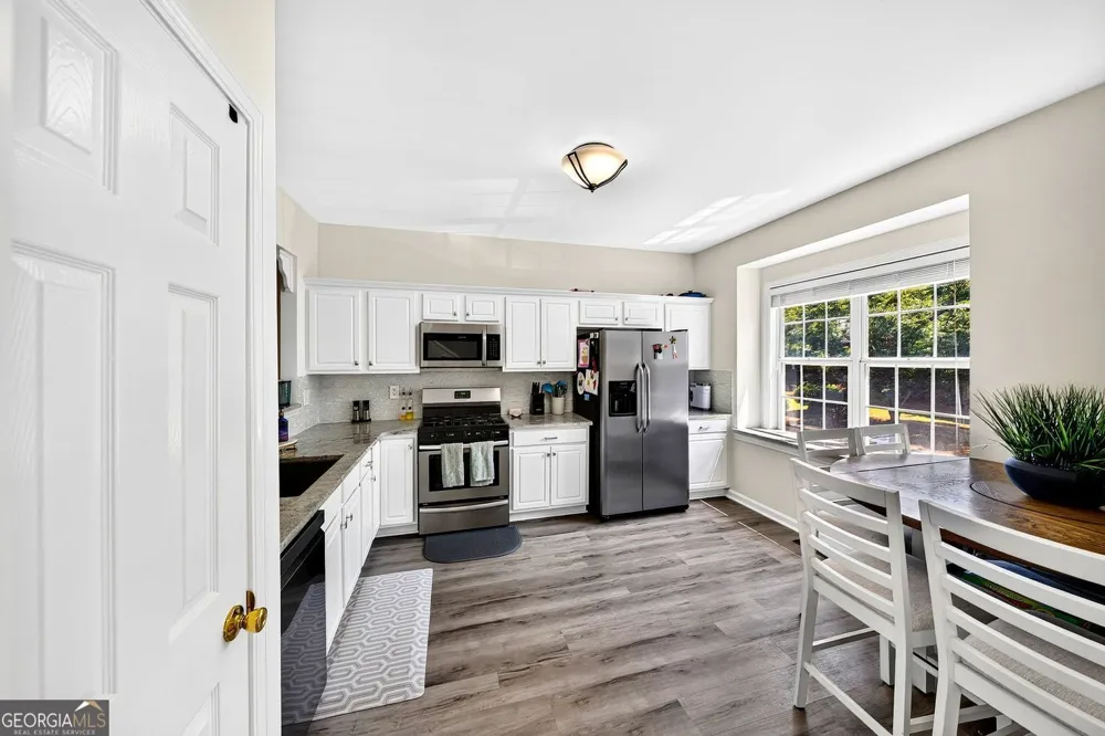 3327 Lathenview CT Alpharetta, GA 30004