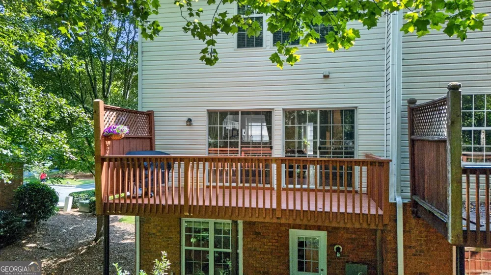 3327 Lathenview CT Alpharetta, GA 30004