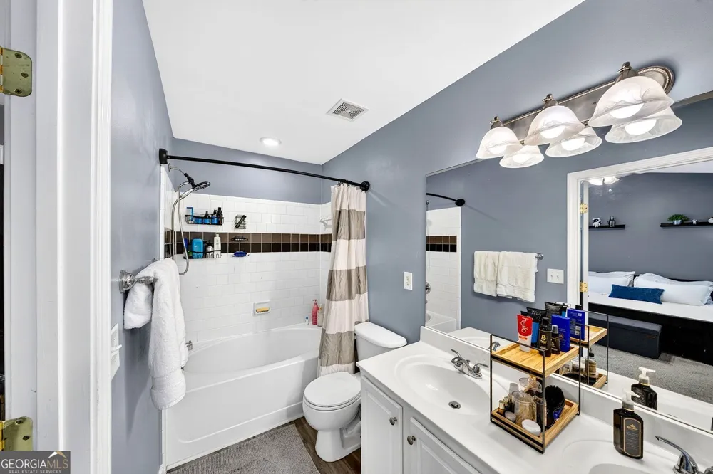 3327 Lathenview CT Alpharetta, GA 30004