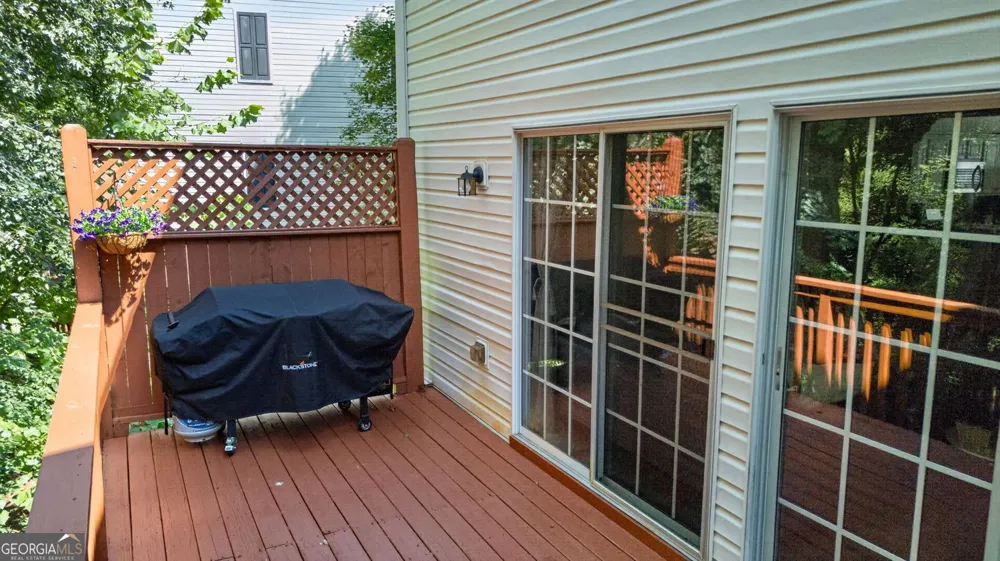 3327 Lathenview CT Alpharetta, GA 30004