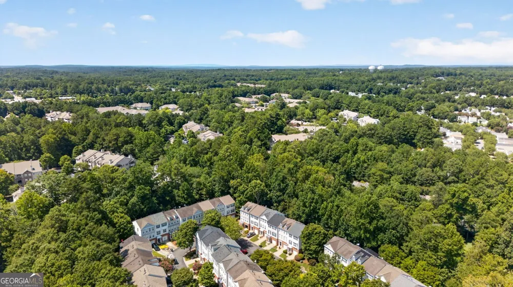 3327 Lathenview CT Alpharetta, GA 30004