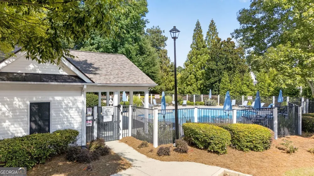 3327 Lathenview CT Alpharetta, GA 30004