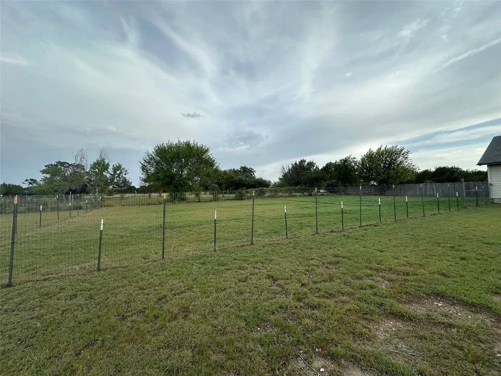 1640 County Road 228 #B Florence, TX 76527