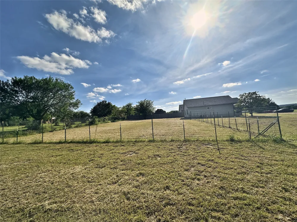 1640 County Road 228 #B Florence, TX 76527
