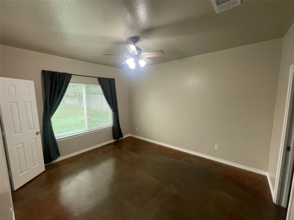 1640 County Road 228 #B Florence, TX 76527